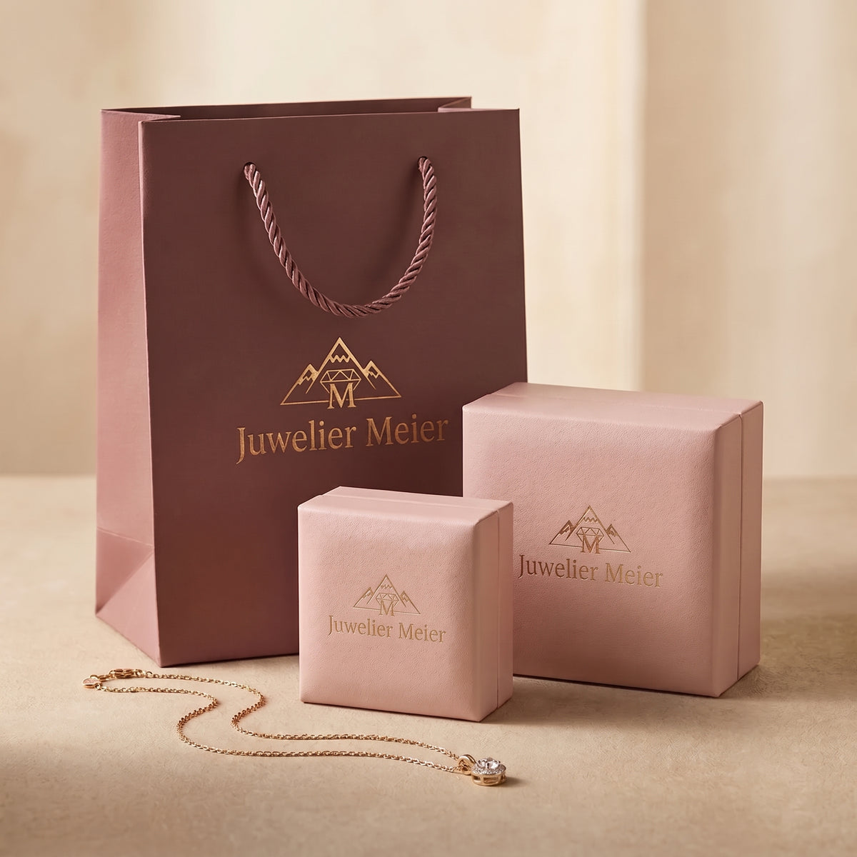 Goldene Halskette Küstenlinie