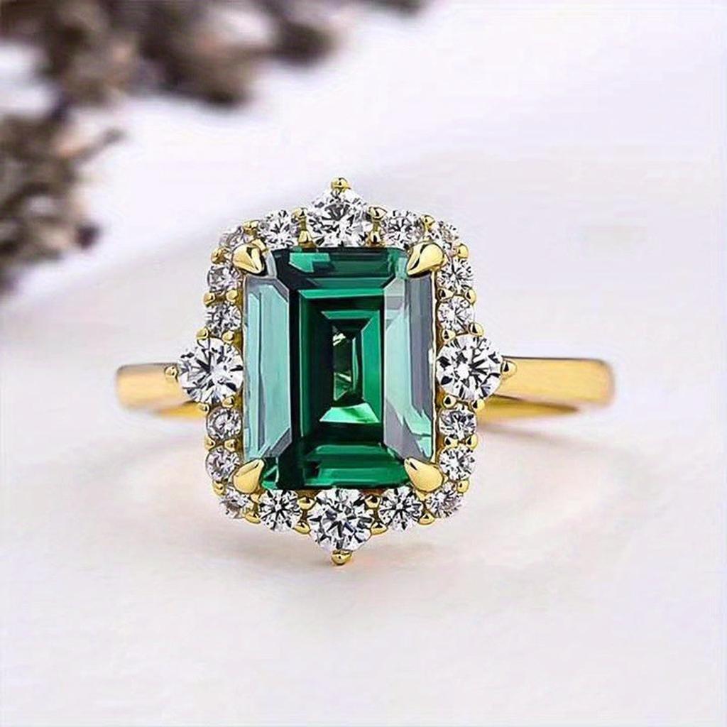 Ring Königin mit Smaragd
