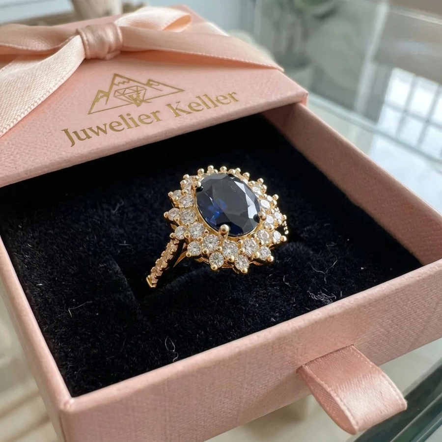 Vionne Saphirae Ring | Gold